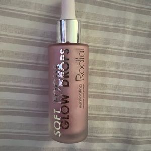 rodial soft focus glow drops